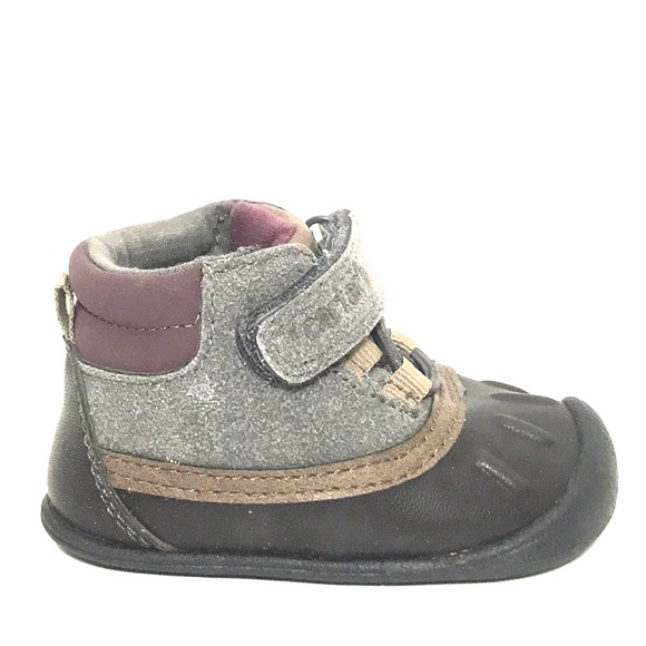 Carter's Other - NEW Carter’s Boots 6-9 Months Crawl Stage Size 2